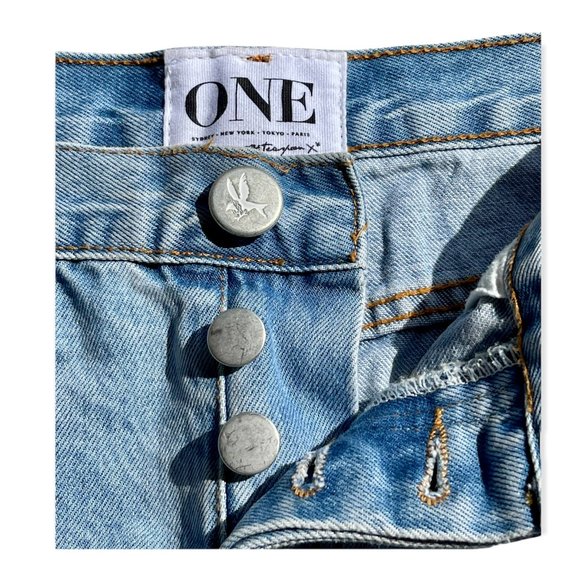 One Teaspoon, Blue Denim Shorts, Size 27, Excellent Condition, Super Sexy & Soft - Picture 4 of 5